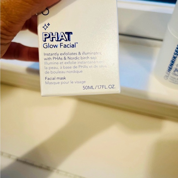 OLEHENRIKSEN Phat Glow Facial MASK BNIB - Picture 4 of 5
